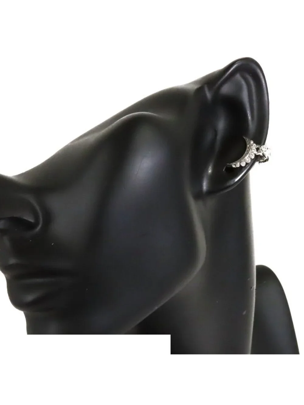 Chanel Comet Collection Single Clip White Gold 18K Diamond Lune Earrings